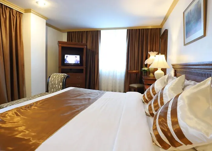 One-Bedroom King Suite